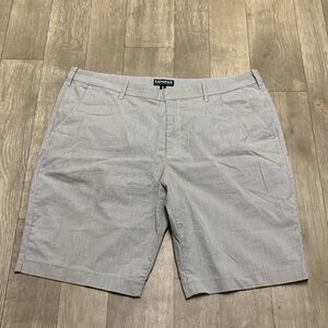 Mens NWOT Express‎ Pin NeedleCord Stripe Casual Chino Shorts